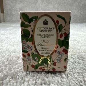 Vintage Victoria's Secret Wild English Garden Scented Candle Wild Strawberries‎